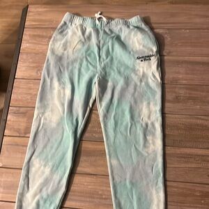Girls Abercrombie sweats size 13/14